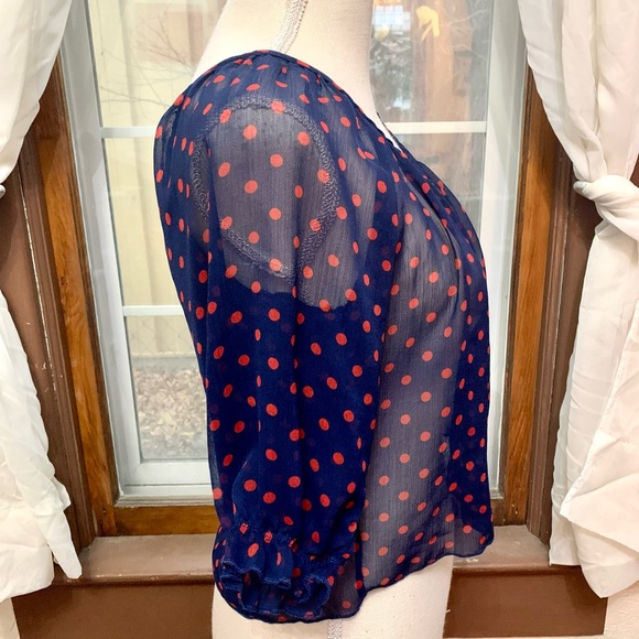 Top - Picture 2 of 4